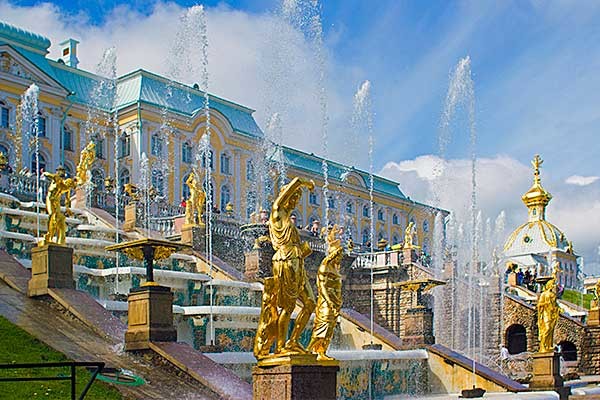 Utazás – Szentpétervár műemlékei és látványosságai feledhetetlenek