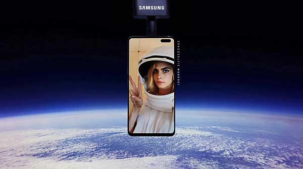Cara Delevingne és a Samsung prezentálta a Föld első űrbe küldött szelfiét
